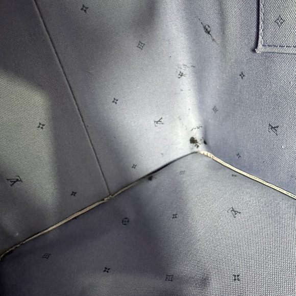 LOUIS VUITTON
Monogram Escale Onthego GM Pastel - Picture 14 of 14